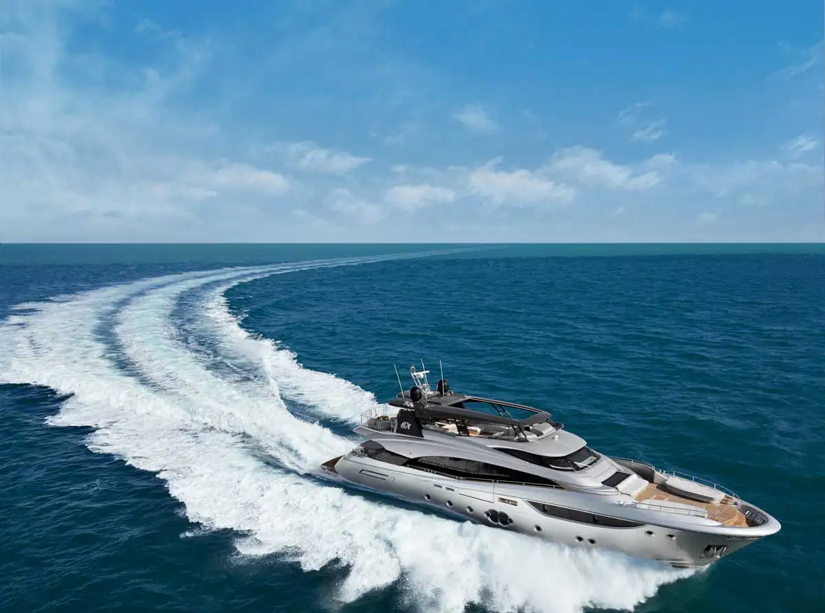 YACHTS FOR TAILOR-MADE SEASON