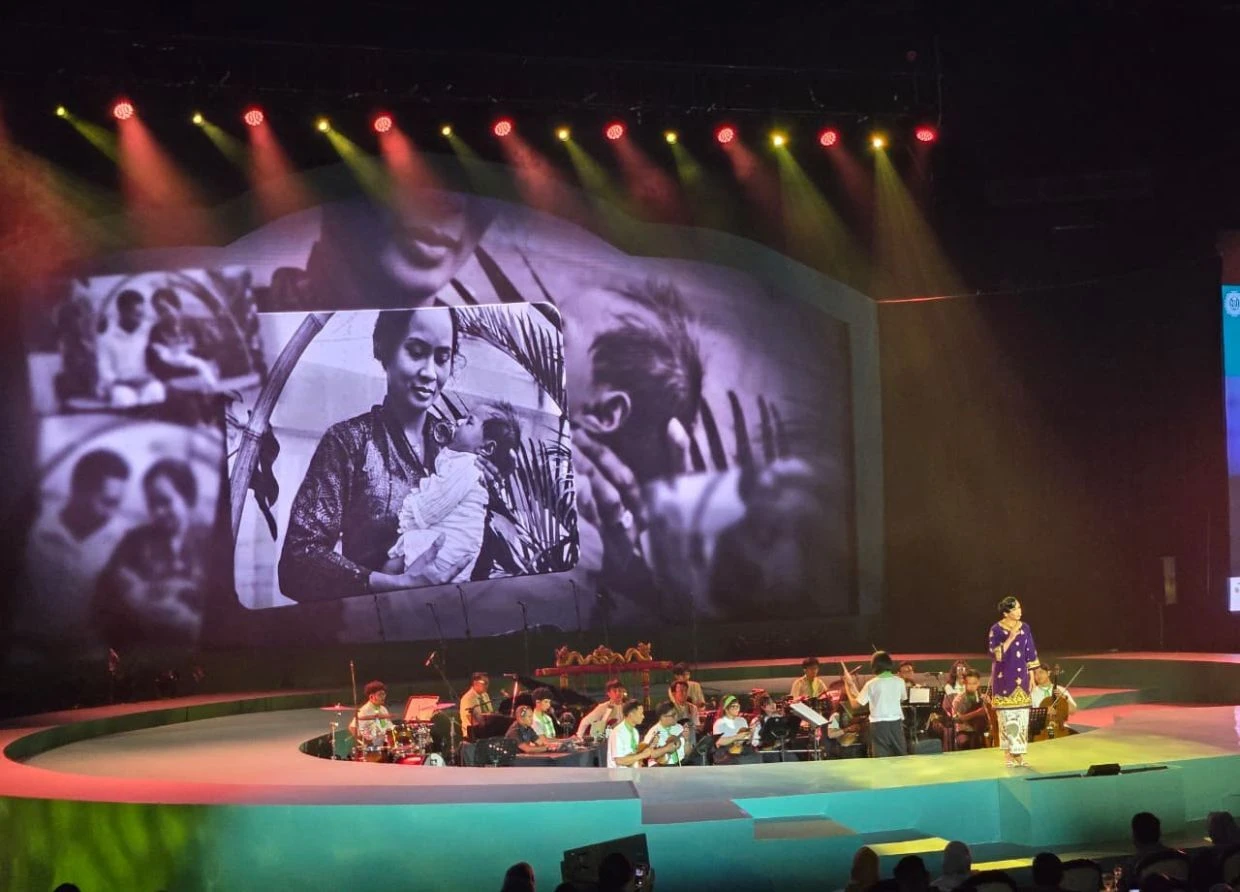RAHMI HATTA CENTENNIAL: A MASS WEDDING FOR 40 COUPLES 