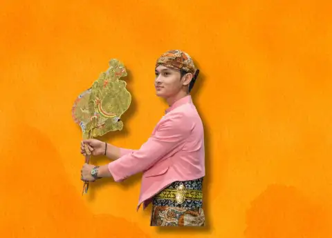 AT 20, HE'S ALREADY PERFORMED WAYANG ON 4 CONTINENTS