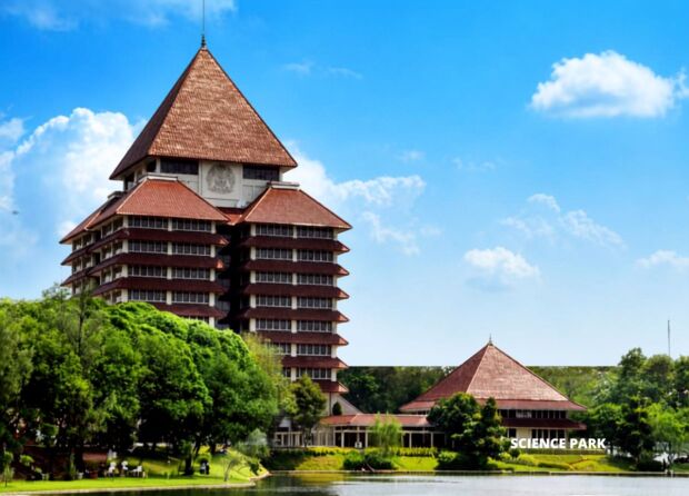 INDONESIA JUST GOT A LAW SCHOOL INTO THE WORLD’S TOP 100  AND SEVEN OTHERS ARE CLOSING IN  