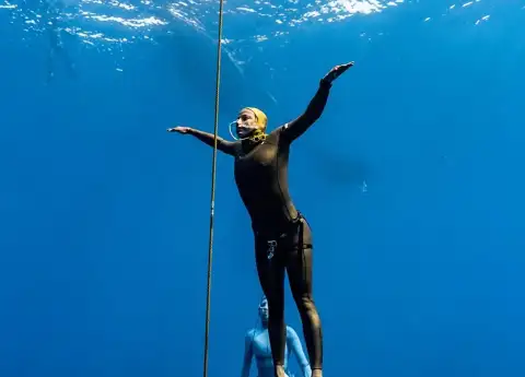 DIMAS ANDIKA BREAKS INDONESIAN FREEDIVING RECORD AT 85M 